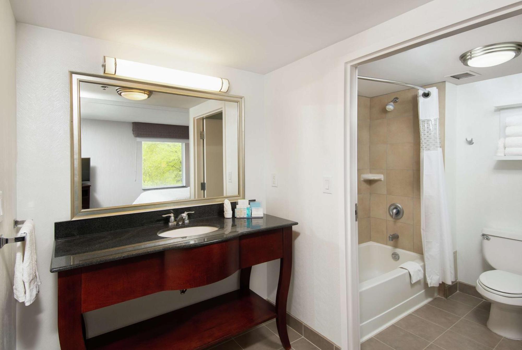 Hampton Inn & Suites By Hilton Barrie Kültér fotó